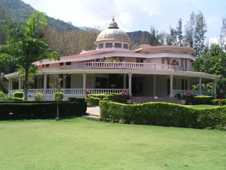 Aliyar Ashram Arivu Thirukoil meditation centre Pollachi Western Ghats